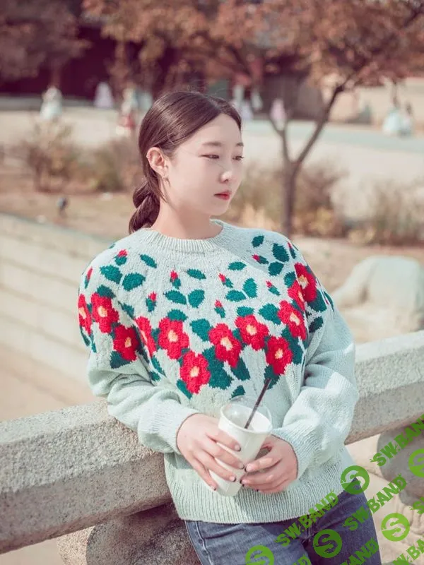 [Вязание] Пуловер с большими цветами Camellia Garden [Вяжи.ру] [Sedna Yang]